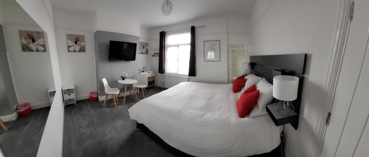 Edelweiss Guest House Сътън он Сий Екстериор снимка