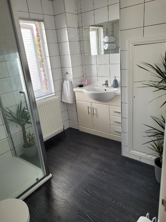 Edelweiss Guest House Сътън он Сий Екстериор снимка